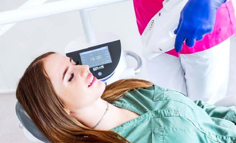 Profesjonalne Wybielanie zębów metody 2025