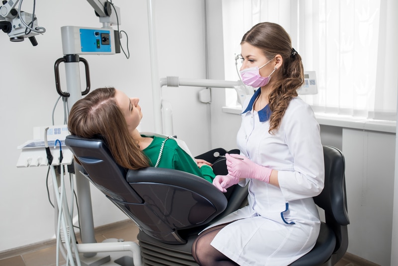 co robi stomatolog dentysta