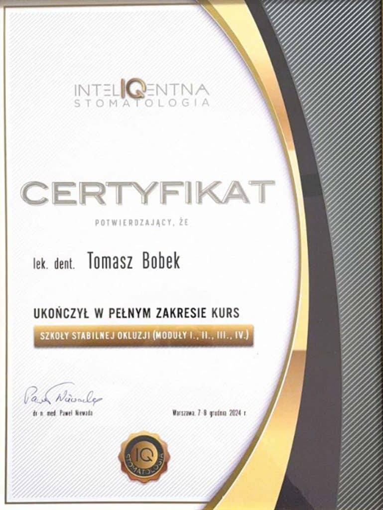 Certyfikat lekarz dentysta Tomasz Bobek